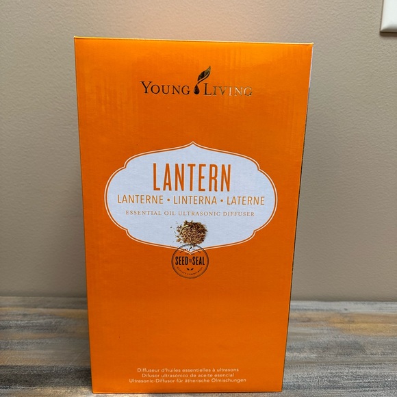 Young Living Lantern Essential Oil Ultrasonic Diffuser White NIB - Picture 6 of 8